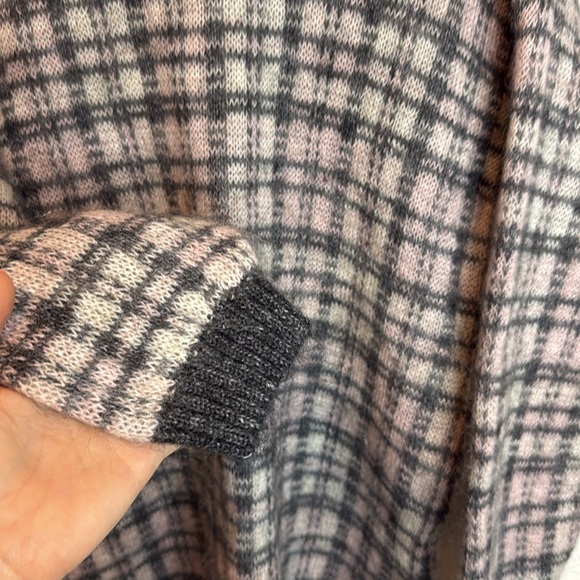 Maurices Pink and Gray Mohair Blend Crewneck Sweater Size Large - Picture 3 of 5